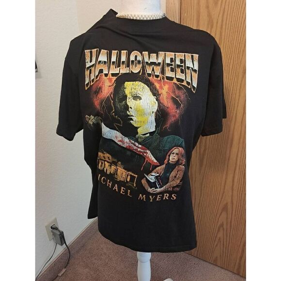 Halloween Michael Myers Laurie Strode T Shirt NWOT-Large- Never Worn - Picture 1 of 4